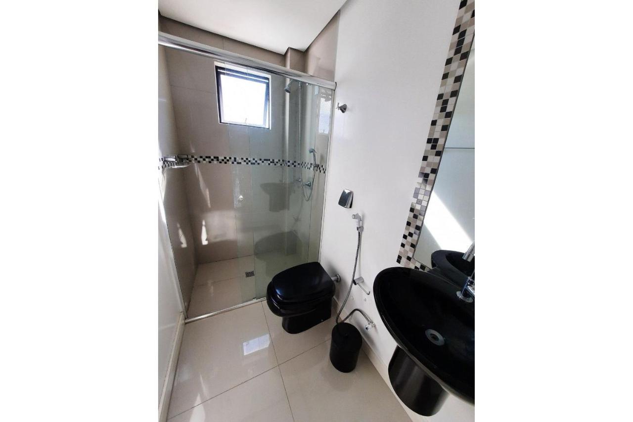 3 Suites Linda Vista Da Orla De Bc A 50M Da Praia - Somente Familiares Balneário Camboriú Exteriör bild