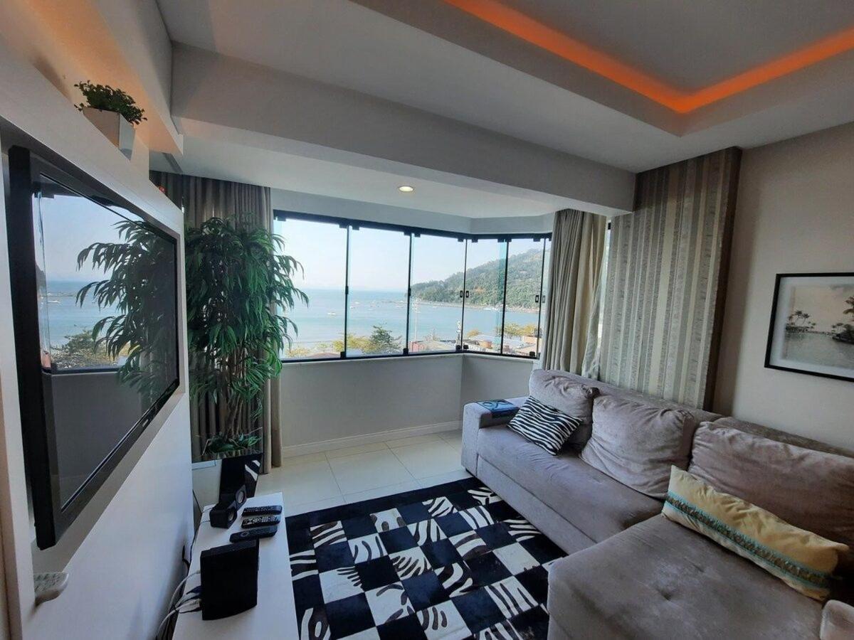 3 Suites Linda Vista Da Orla De Bc A 50M Da Praia - Somente Familiares Balneário Camboriú Exteriör bild
