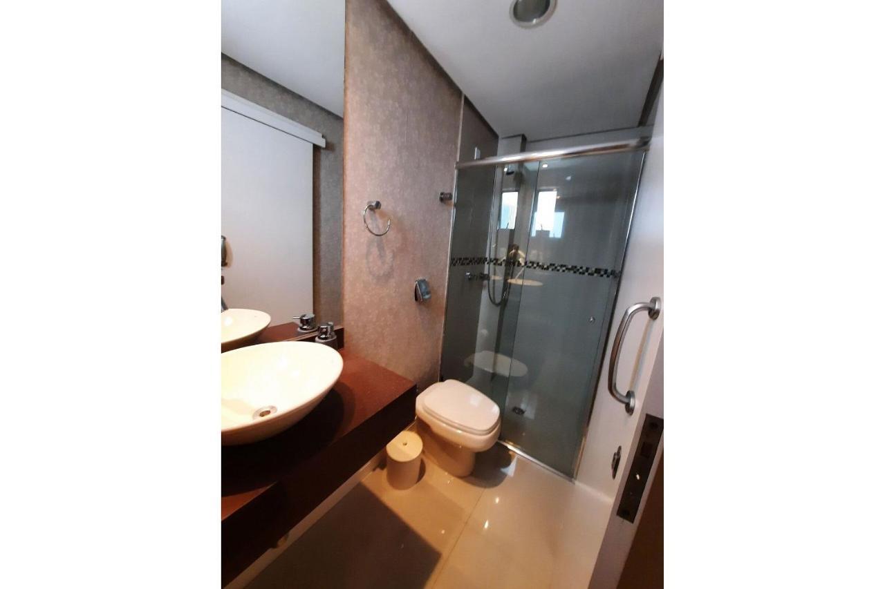 3 Suites Linda Vista Da Orla De Bc A 50M Da Praia - Somente Familiares Balneário Camboriú Exteriör bild