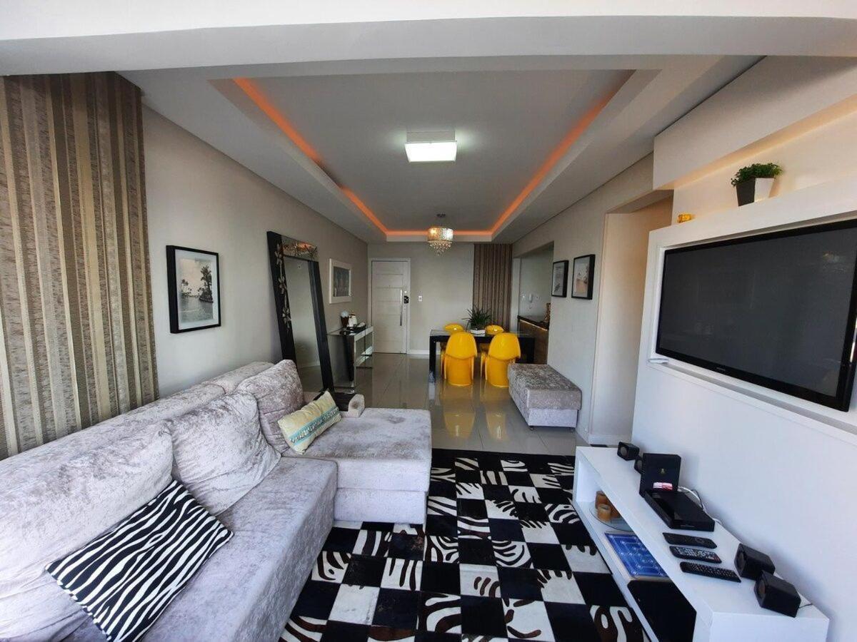 3 Suites Linda Vista Da Orla De Bc A 50M Da Praia - Somente Familiares Balneário Camboriú Exteriör bild