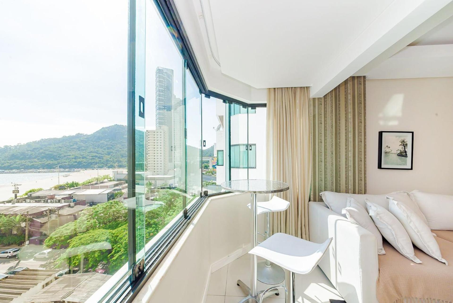 3 Suites Linda Vista Da Orla De Bc A 50M Da Praia - Somente Familiares Balneário Camboriú Exteriör bild