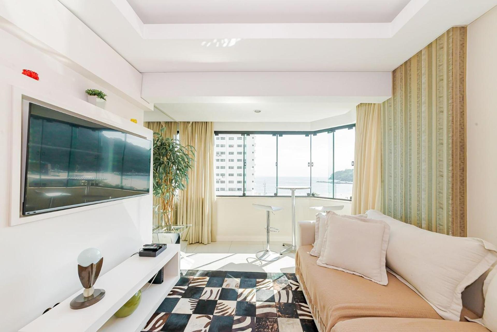 3 Suites Linda Vista Da Orla De Bc A 50M Da Praia - Somente Familiares Balneário Camboriú Exteriör bild