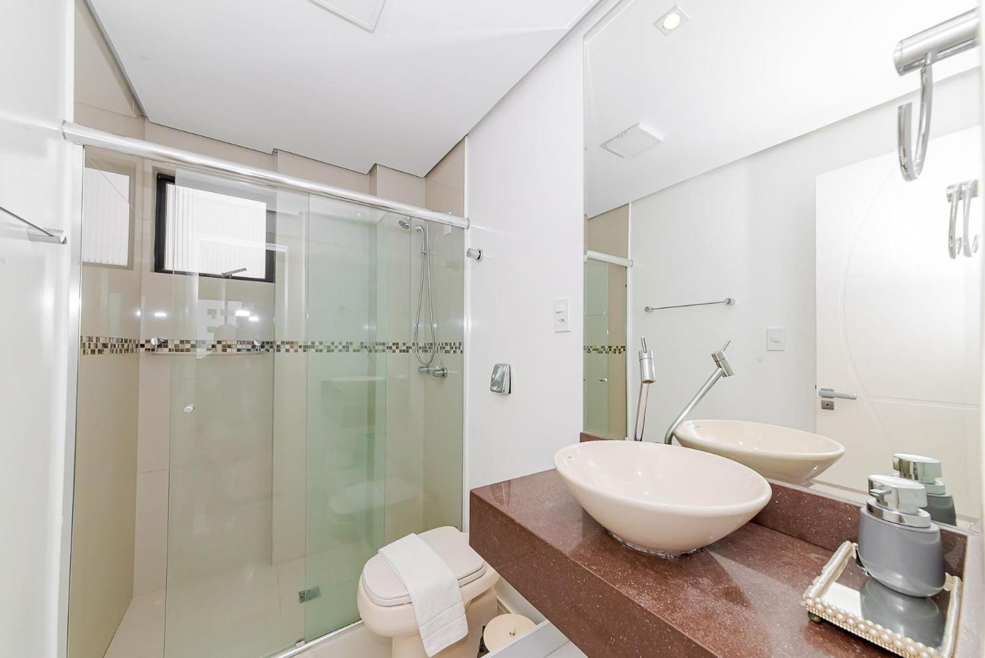 3 Suites Linda Vista Da Orla De Bc A 50M Da Praia - Somente Familiares Balneário Camboriú Exteriör bild